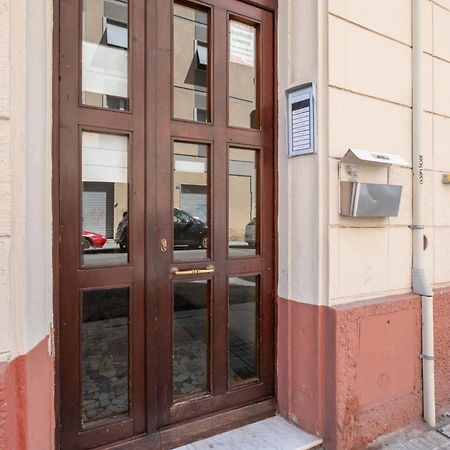 Апартаменти Casa Ofride -Centro-Poetto 10 Min-Wi-Fi-Netflix Кальярі Екстер'єр фото
